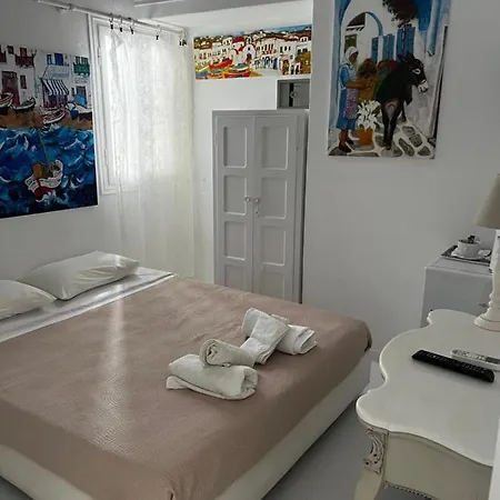Delphines Ξενοδοχείο 2*